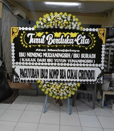 Papan Bunga Duka Jalan Raya Cikarang